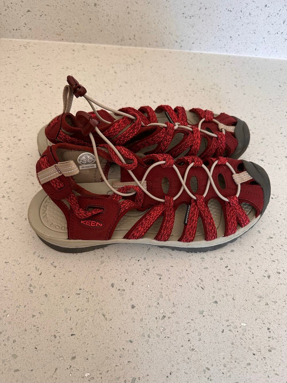 KEEN Women's Size 10 Waterproof Red Burgundy Hiking Sandals Sport Walking Trail